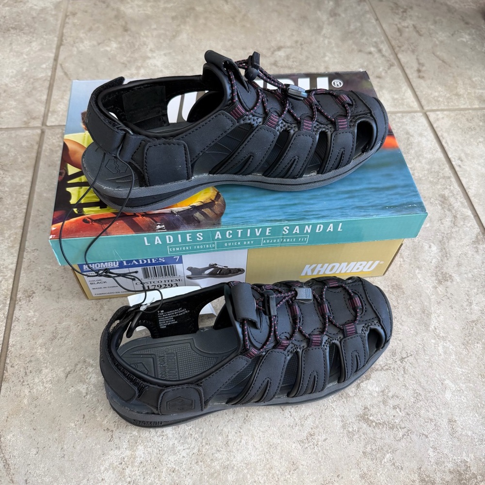 Khombu Ladies Active Sandals 🆕
